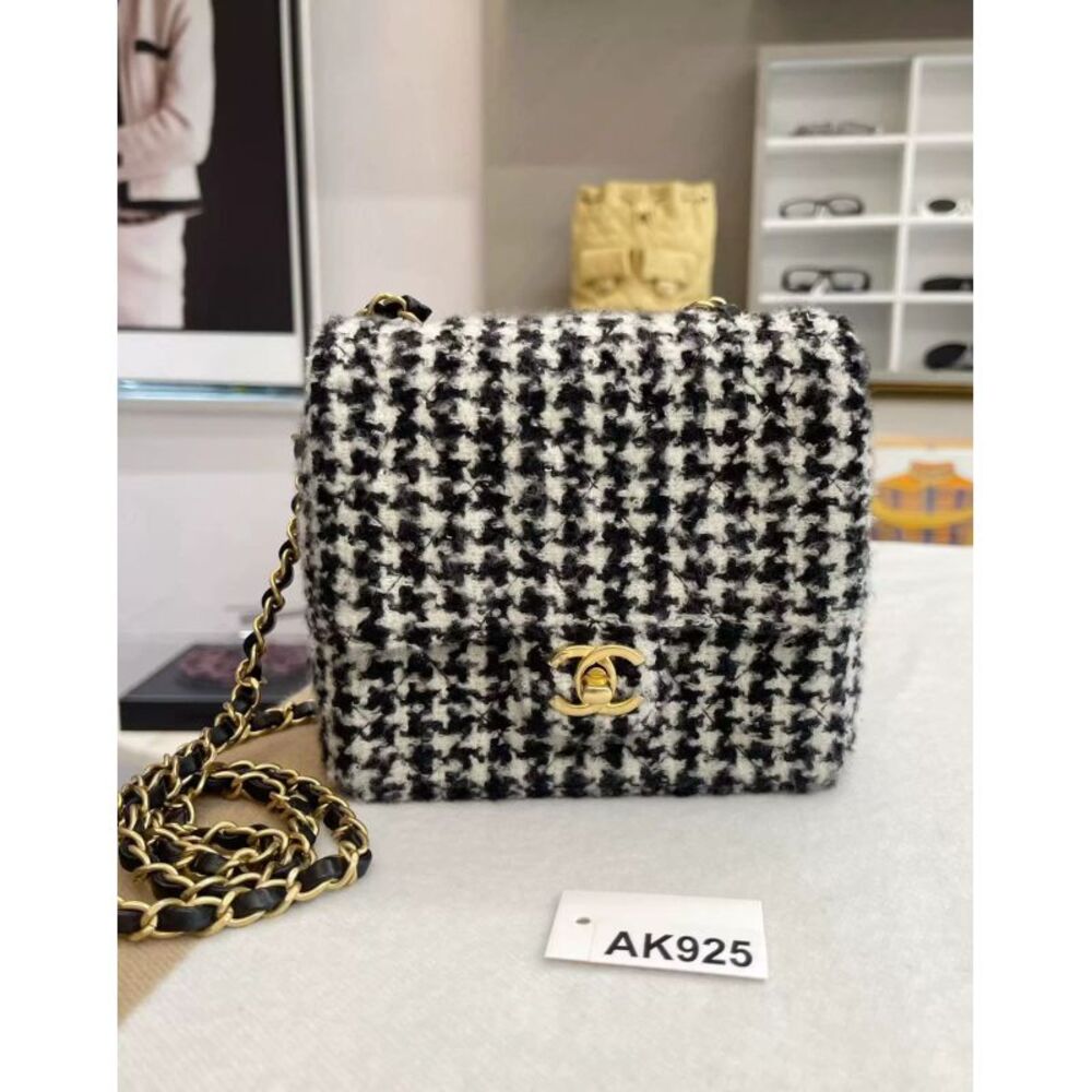 Chanel Women Pre-Loved Bag Very Good Condition